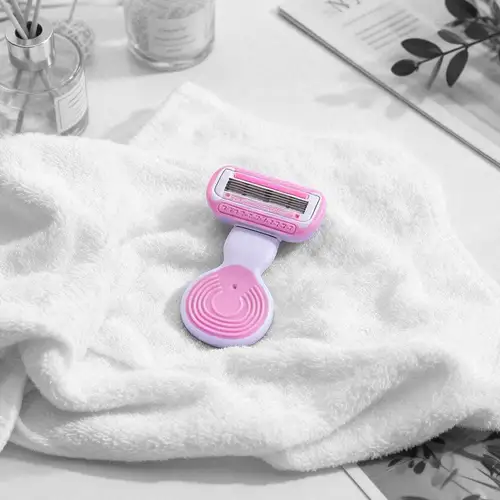 Mini Portable Razor with Travel Case