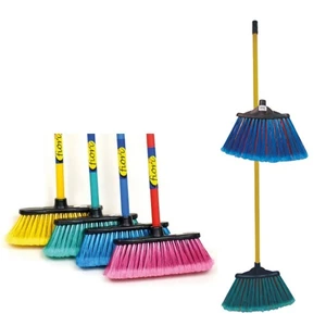 KK-003, Mega Abanico Plastic Broom w/ Wood Stick, 681562000037