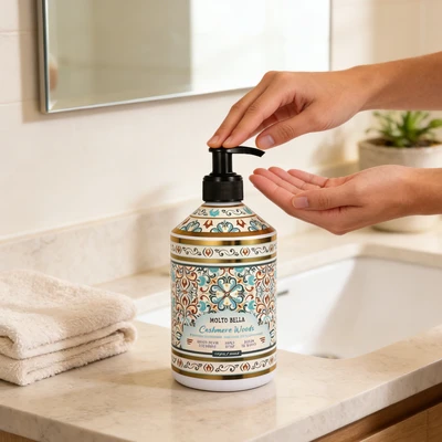 60685, Molto Bella Hand Soap 21.3oz – Cashmere Woods, 191554606852